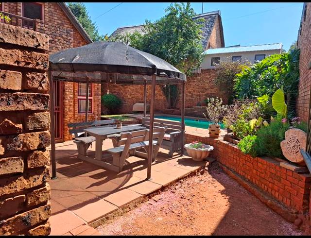 3 BEDROOM HOUSE FOR SALE IN FAERIE GLEN